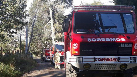 Murió una turista extranjera luego de arrojarse al lago Nahuel Huapi