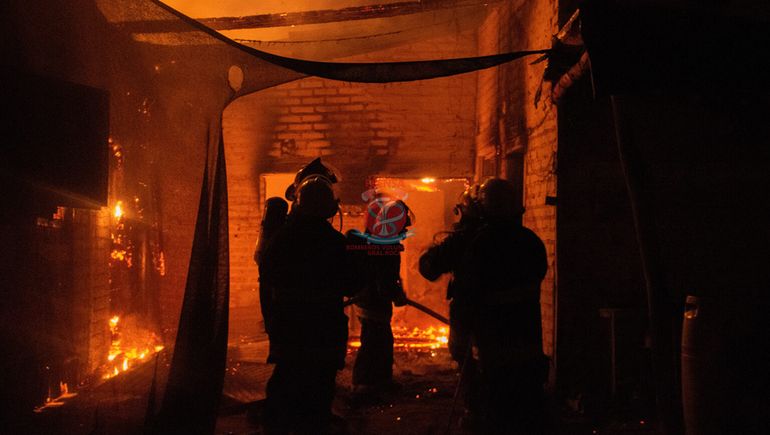 Prendieron fuego la casa de un hombre denunciado por abusar de un menor