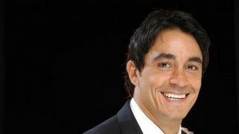 sebastian estevanez anuncio que se retira de la actuacion