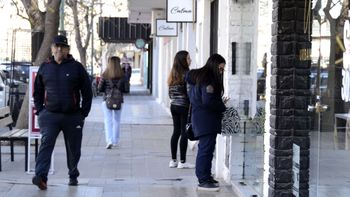 Los comercios cipoleños afrontan tiempos complicados.