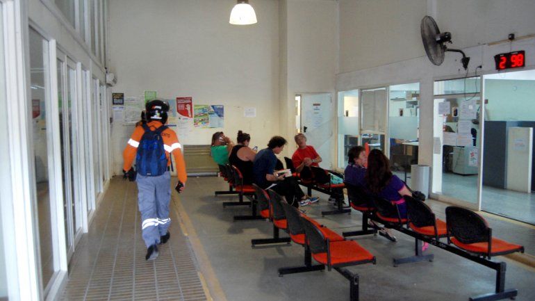 Atraparon a un estafador que engañaba gente con los trámites del carnet de conducir