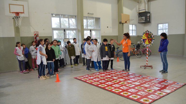 La próximas charlas serán en la  Primaria 221.