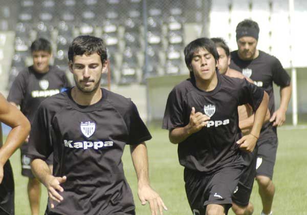 Cipo volvió a las prácticas pensando en Villa Mitre