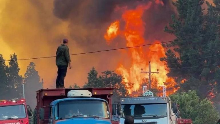 El fuego ya consumió 3.658 hectáreas en El Bolsón.