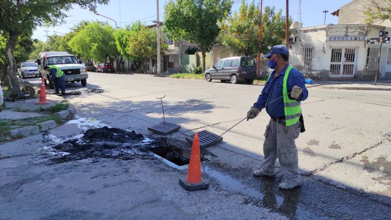 ARSA se prepara para modernizar las tapas de las alcantarillas