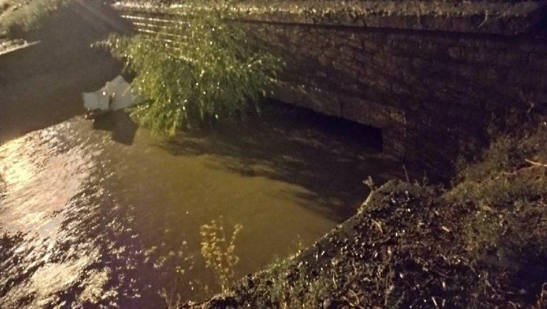Automovilistas varados, evacuados y un tapón en el canal: lo que dejó el temporal