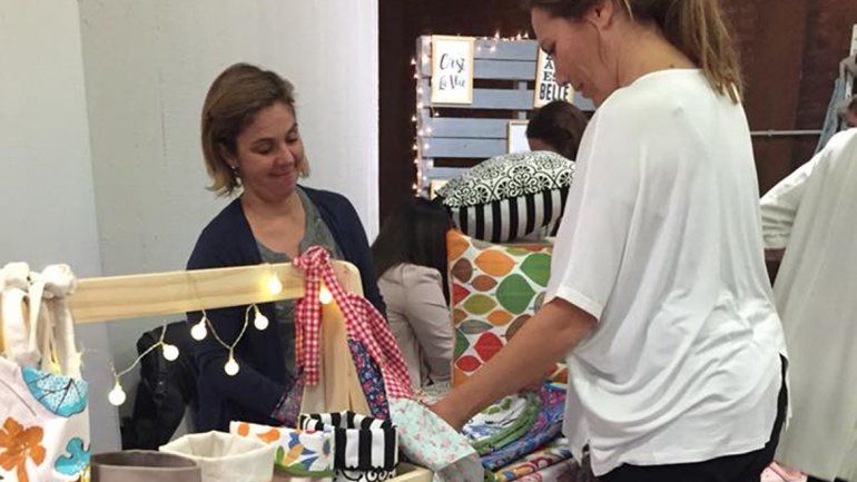 La feria Le Chic! viene funcionando con éxito de público y organización.