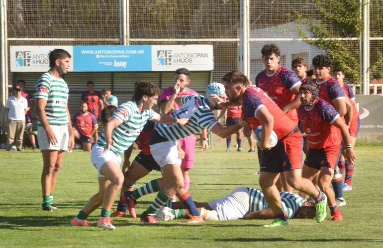 Marabunta le ganó un partidazo a Roca RC en el Regional Patagónico: las mejores fotos