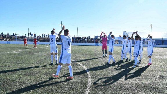 Deportivo Rincón está más cerca de su objetivo.