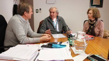 caritas hara una campana solidaria en ferri y la muni aporta voluntarios