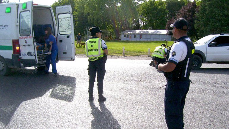 Chocaron a un ciclista en el cruce de las rutas 22 y 151