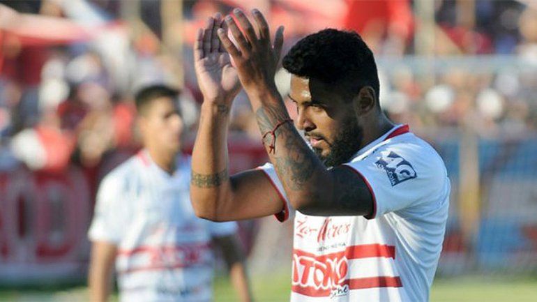 El Albinegro oficializó la incorporación de su nuevo delantero: Maximilano Herrera llevará la 9