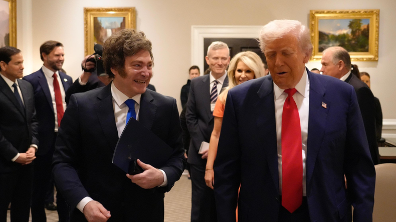 Donald Trump felicitó a Javier Milei por la victoria electoral. | LMCipolletti.com Donald Trump felicitó a Javier Milei por la victoria electoral.