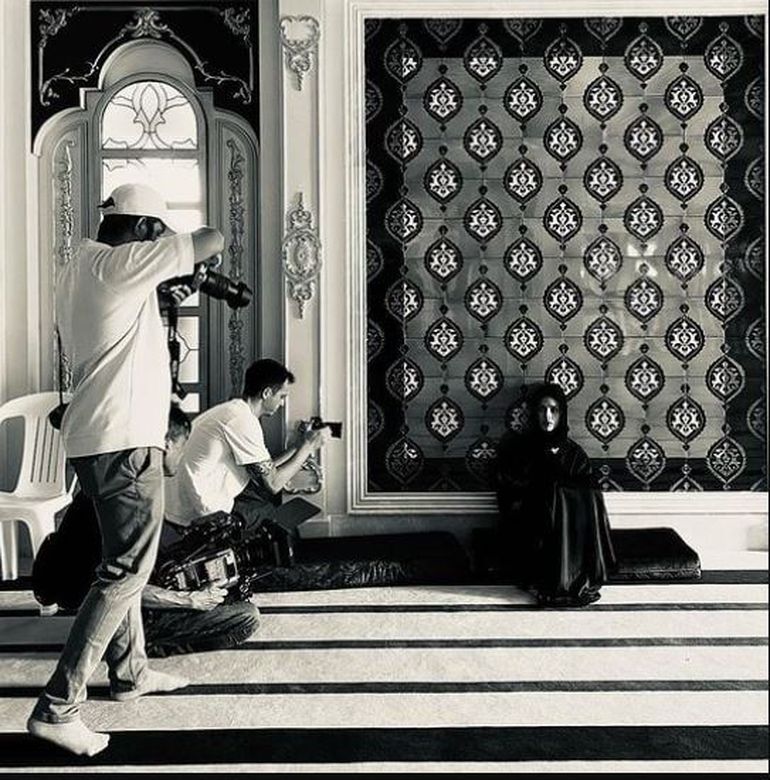 El susto qué pasó la China Suárez en un paseo por Qatar al usar el hiyab