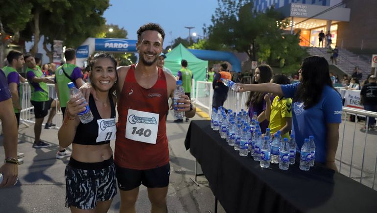 La Milla Urbana Nocturna se caracterizó por ser una prueba atlética de integración entre amigos, compañeros de entrenamiento o la familia.