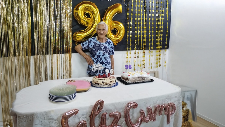 Hortencia en un par de meses cumple 97 años.
