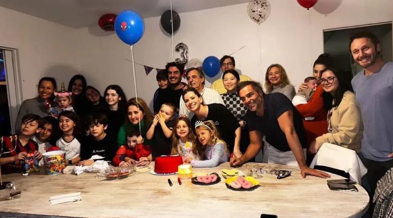 En el festejo ensamblado de Amancio estuvieron presentes Benjamín Vicuña y Pampita.
