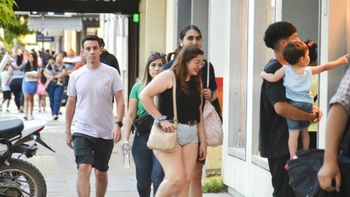 El horario de comercio en las Fiestas de 2024 fue hasta las 16. El horario de comercio en las Fiestas de 2024 fue hasta las 16.