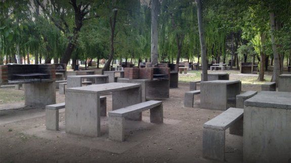 Cayó un rayo en un camping de UPCN y murió una nena