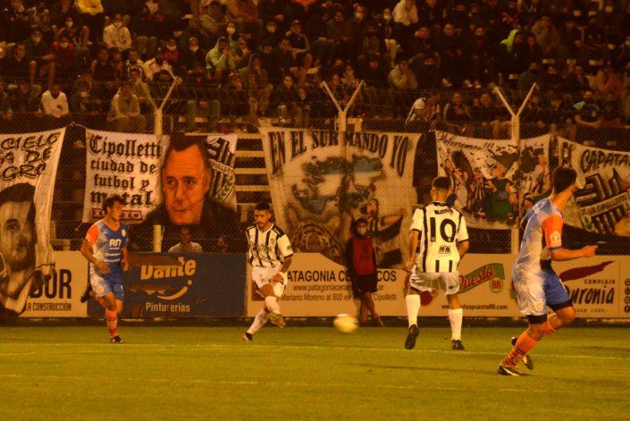 Paso en falso: Cipo tendrá que ir por la épica a Roca