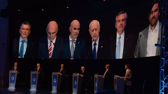El debate fue cosa de dos: Alberto Fernández y Macri se cruzaron 