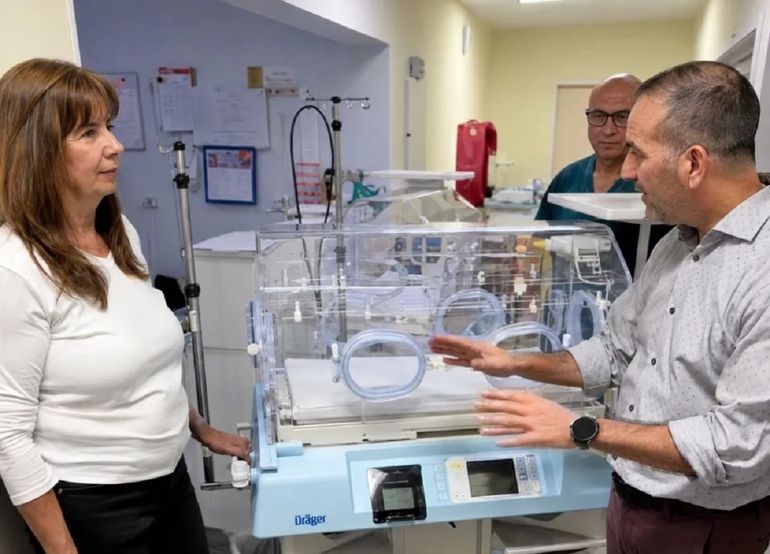 Incubadoras de última generación ya están en Cipolletti y mejoran la atención neonatal. Foto: Gentileza.