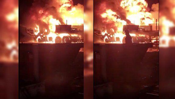 Impresionante: dos camiones petroleros ardieron en Añelo