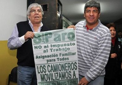 Camioneros cumple con el paro de 24 horas