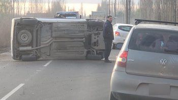 perdio el control y volco sobre la ruta 65: se salvo de milagro