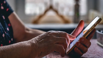 reto para la abuela: expone a sus nietos en redes y no podra contactarlos hasta hacer tratamiento psicologico