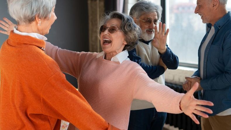 Desde la psicología, distintos estudios señalan que la estabilidad emocional tiende a fortalecerse con el paso de los años. | LMCipolletti.com Desde la psicología, distintos estudios señalan que la estabilidad emocional tiende a fortalecerse con el paso de los años.