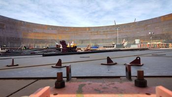 La obra del VMOS estará completa este año: en el segundo semestre comenzará la exportación de petróleo por Río Negro.