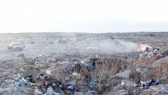 El humo del basural hace estragos en la población