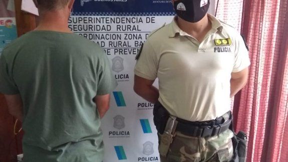 Participaba de un remate y le vendían sus propias vacas