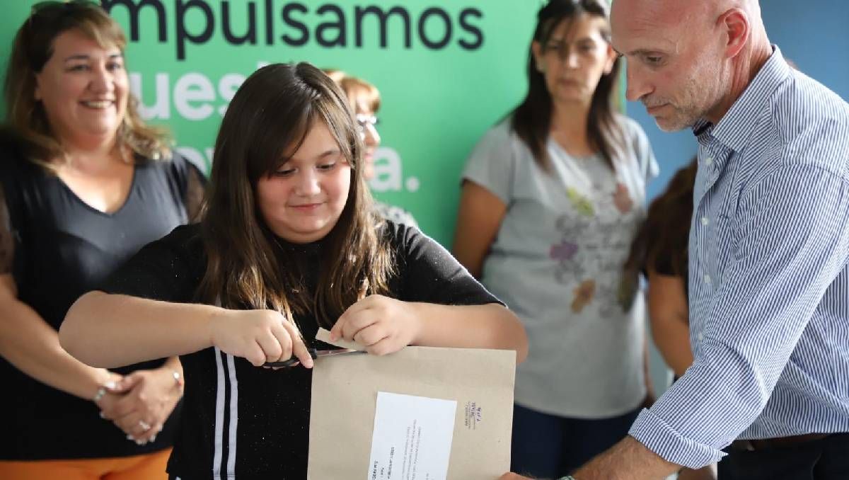 Se realizó la apertura de sobres con ofertas para obras de infraestructura en Fernánde Oro.