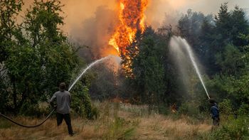 Se busca evitar los hechos del año pasado. Foto de archivo: Incendio en El Bolsón, 2024. | LMCipolletti.com Se busca evitar los hechos del año pasado. Foto de archivo: Incendio en El Bolsón, 2024.