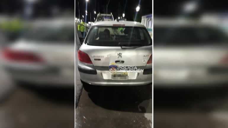 Lo detuvieron por manejar borracho y sin licencia