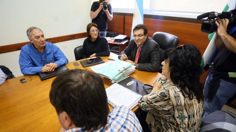La paritaria se truncó el jueves cuando se esperaba un acuerdo definitivo. Ahora el gremio analizará protestas.
