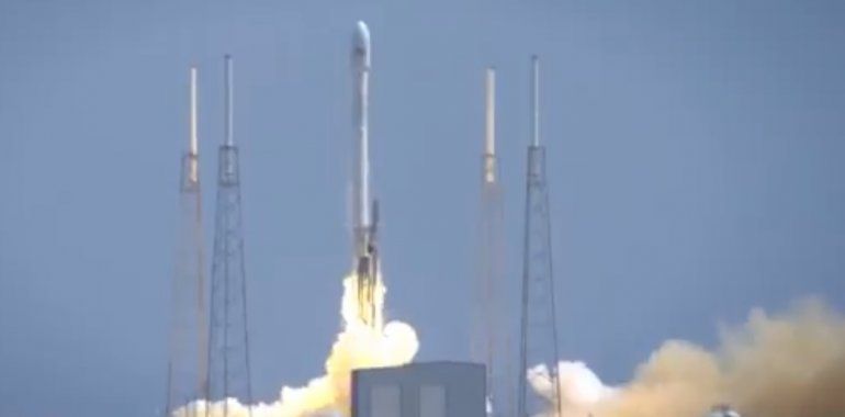 Weretilneck ya está en la base de lanzamiento del satélite rionegrino