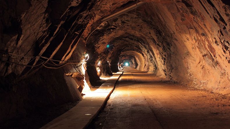 YPF quiere explotar el potencial del uranio argentino.
