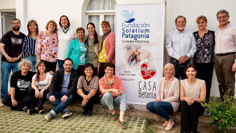 Buscan voluntarios para acompañar a pacientes terminales en Cipolletti