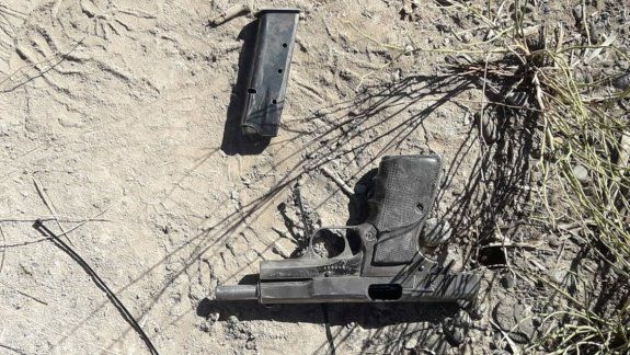 Recuperan pistola robada a un policía tras persecución