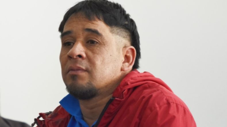 Jesús Ralinqueo en el juicio que se inició el lunes en Trelew: lo declararon culpable de homicidio simple y el 16 de diciembre definirán la pena. 