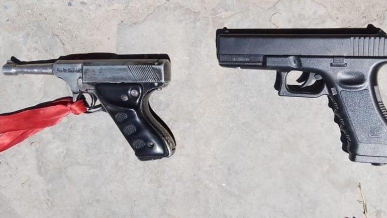 Amenazó a un joven con un arma y se robó la recaudación del día