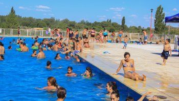 ¿hasta cuando seguira el calor en el alto valle?