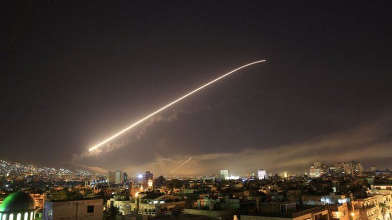 Trump ordenó bombardear Siria en un plan conjunto con Francia y Reino Unido copy
