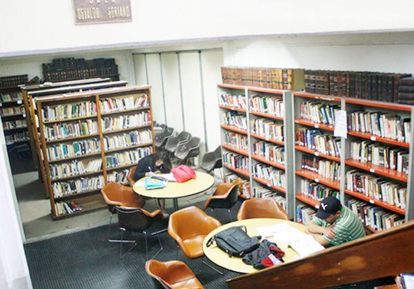 La biblioteca ofrece libros electrónicos