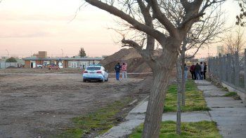 el cuerpo hallado detras del hospital es de un adolescente