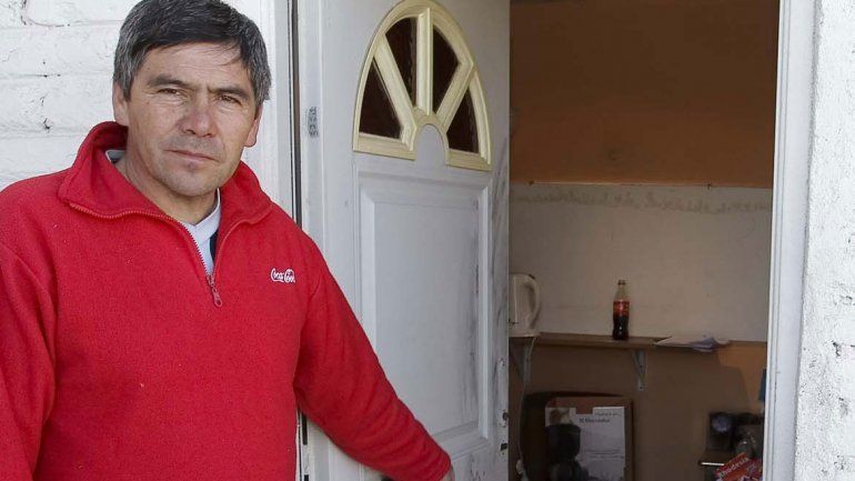 Los delincuentes forzaron todas las puertas de la institución.