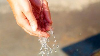 intensos trabajos para garantizar agua potable en cipolletti y oro